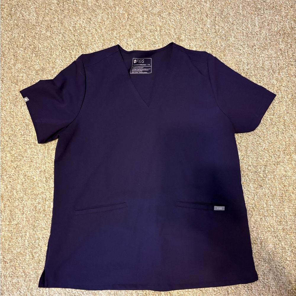 Figs Casma Three-Pocket Top